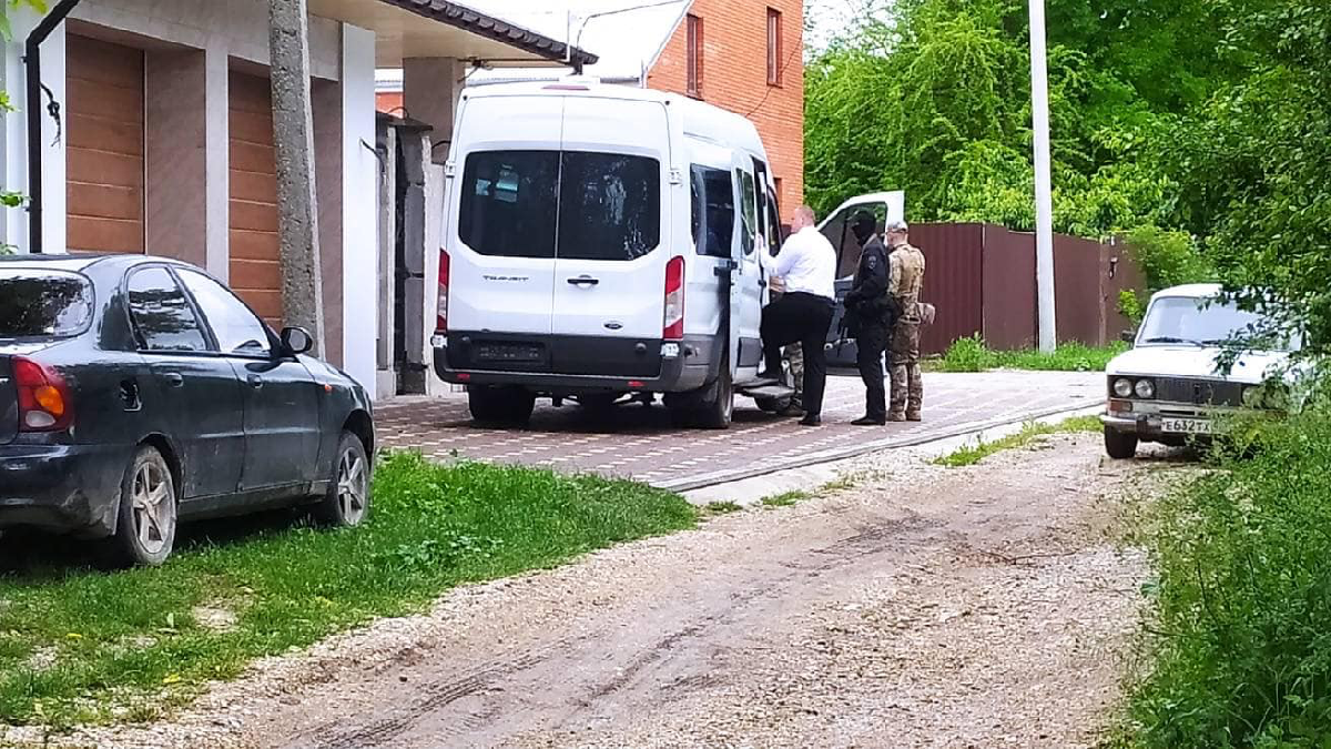 Окупанти провели обшук у будинку кримського татарина Рідвана Рустемова | ОНОВЛЮЄТЬСЯ
